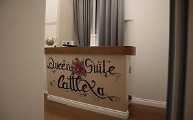 Queen Cattleya Suite